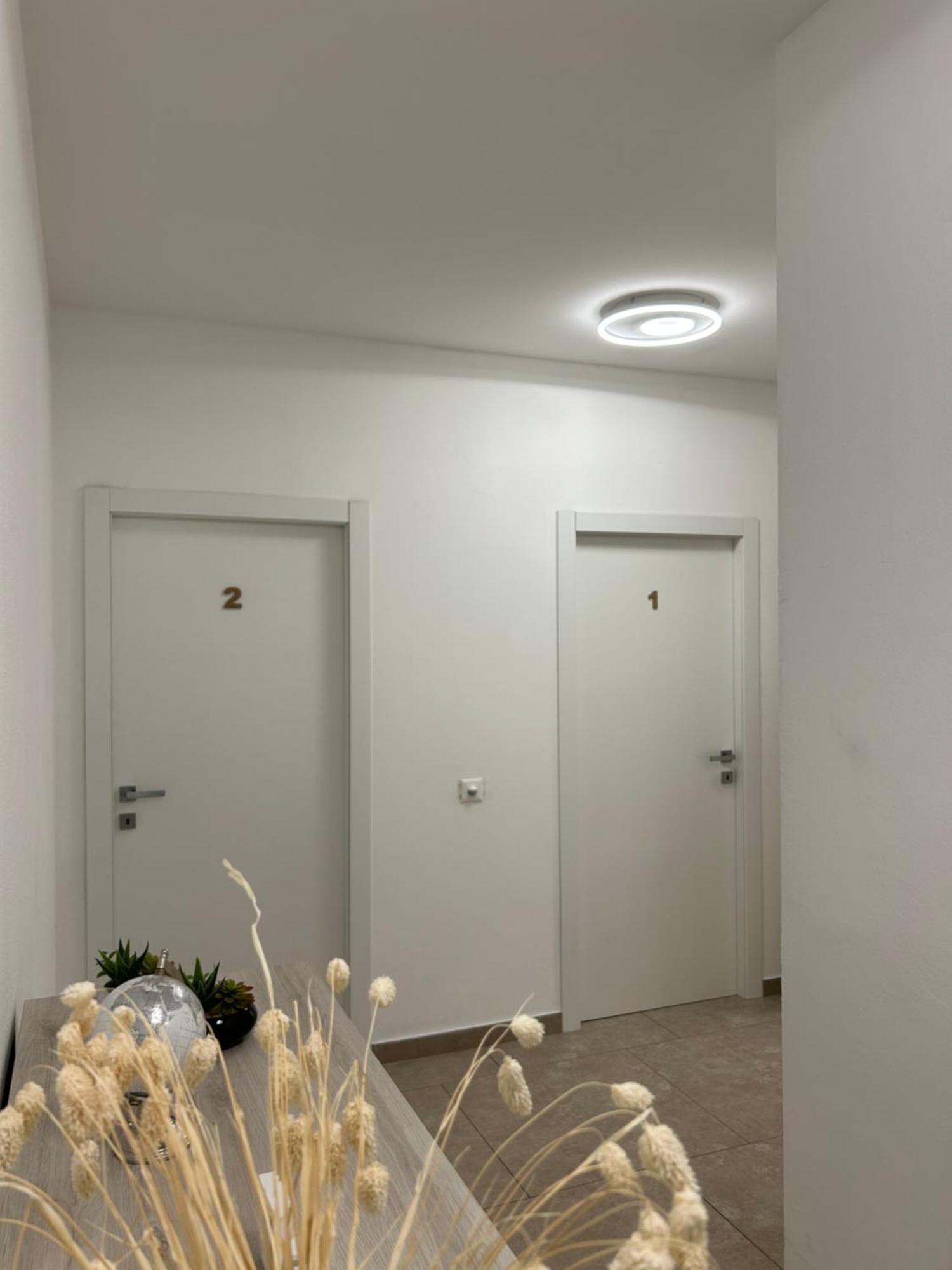 *Veranda'S Rooms* - Free Parking In Central Lugano Exterior foto